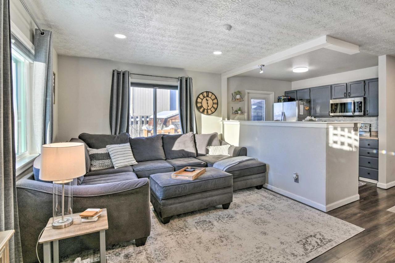 Updated Townhome Near Airport And Shopping! Anchorage Exteriör bild