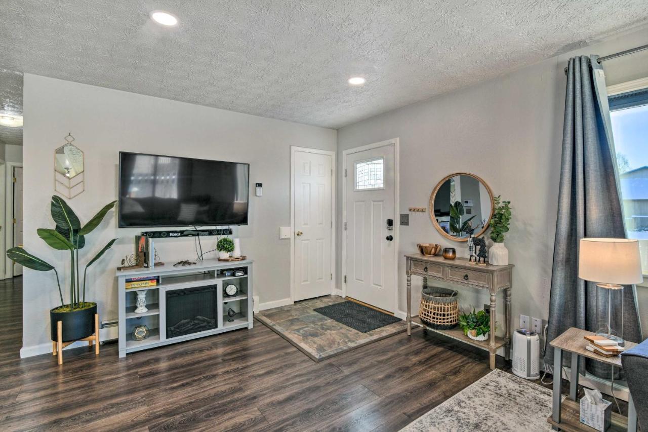 Updated Townhome Near Airport And Shopping! Anchorage Exteriör bild