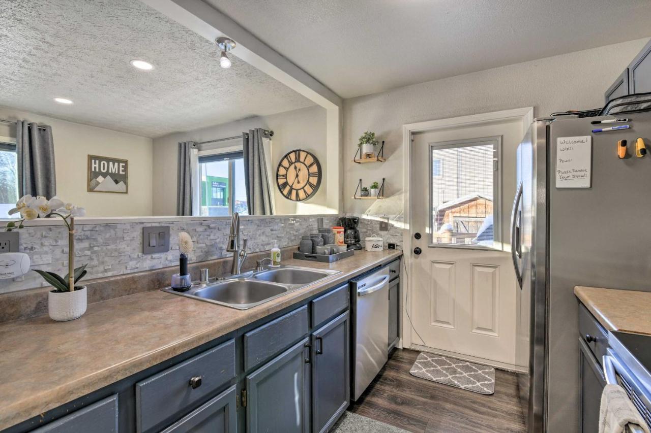 Updated Townhome Near Airport And Shopping! Anchorage Exteriör bild
