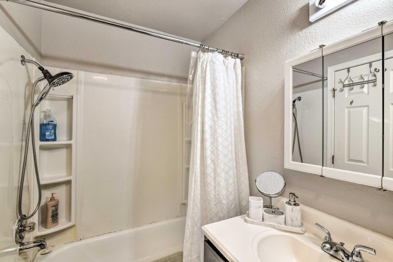 Updated Townhome Near Airport And Shopping! Anchorage Exteriör bild